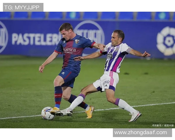 巴塞罗那主场迎战韦斯卡全力争胜展现球队实力与风采