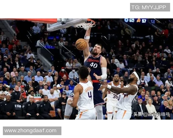 快船与魔术激战正酣现场直播精彩瞬间全记录