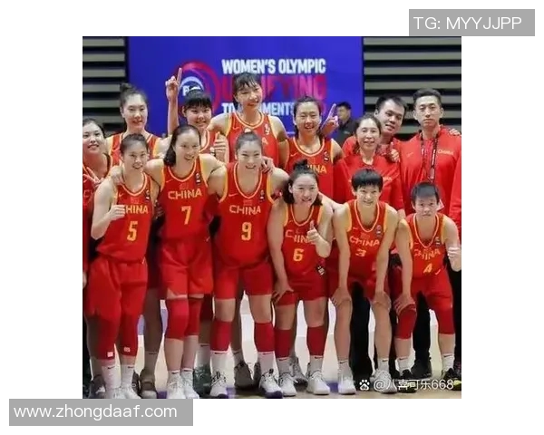 新疆女篮与北京女篮激战正酣谁能在赛场上笑到最后