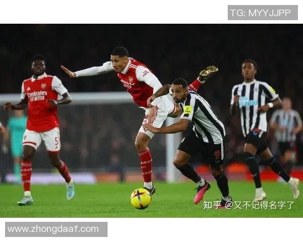 爱华顿主场迎战纽卡斯尔全力争胜展现英超激烈竞争态势