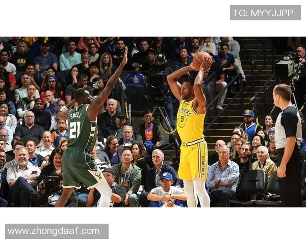 勇士与雄鹿精彩对决全场回顾与精彩瞬间分析 勇士与雄鹿精彩对决全场回顾与精彩瞬间分析