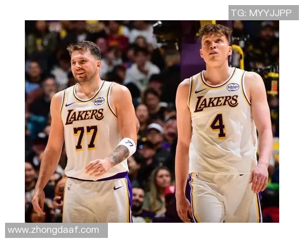 2018年NBA鹈鹕与湖人精彩对决回顾与分析