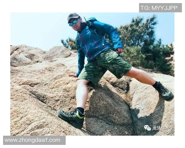 深圳攀岩队中路突破战术解析与实战应用探讨 深圳攀岩队中路突破战术解析与实战应用探讨